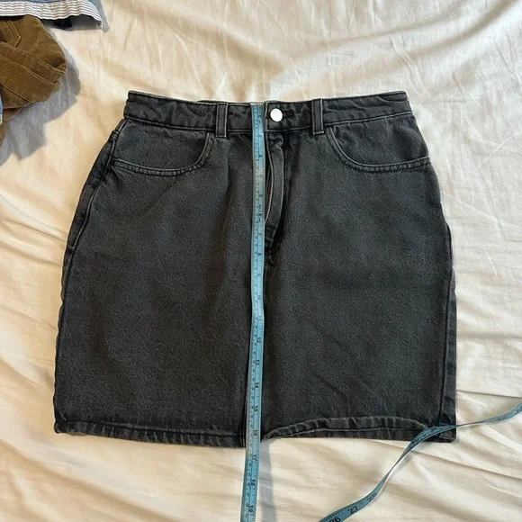 American Apparel Charcoal Mini Skirt - Picture 2 of 5